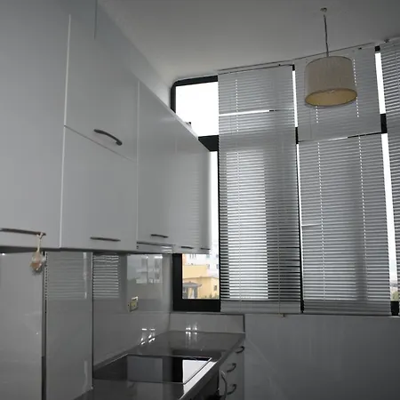 Apartment Sunny Golem (Tirana)